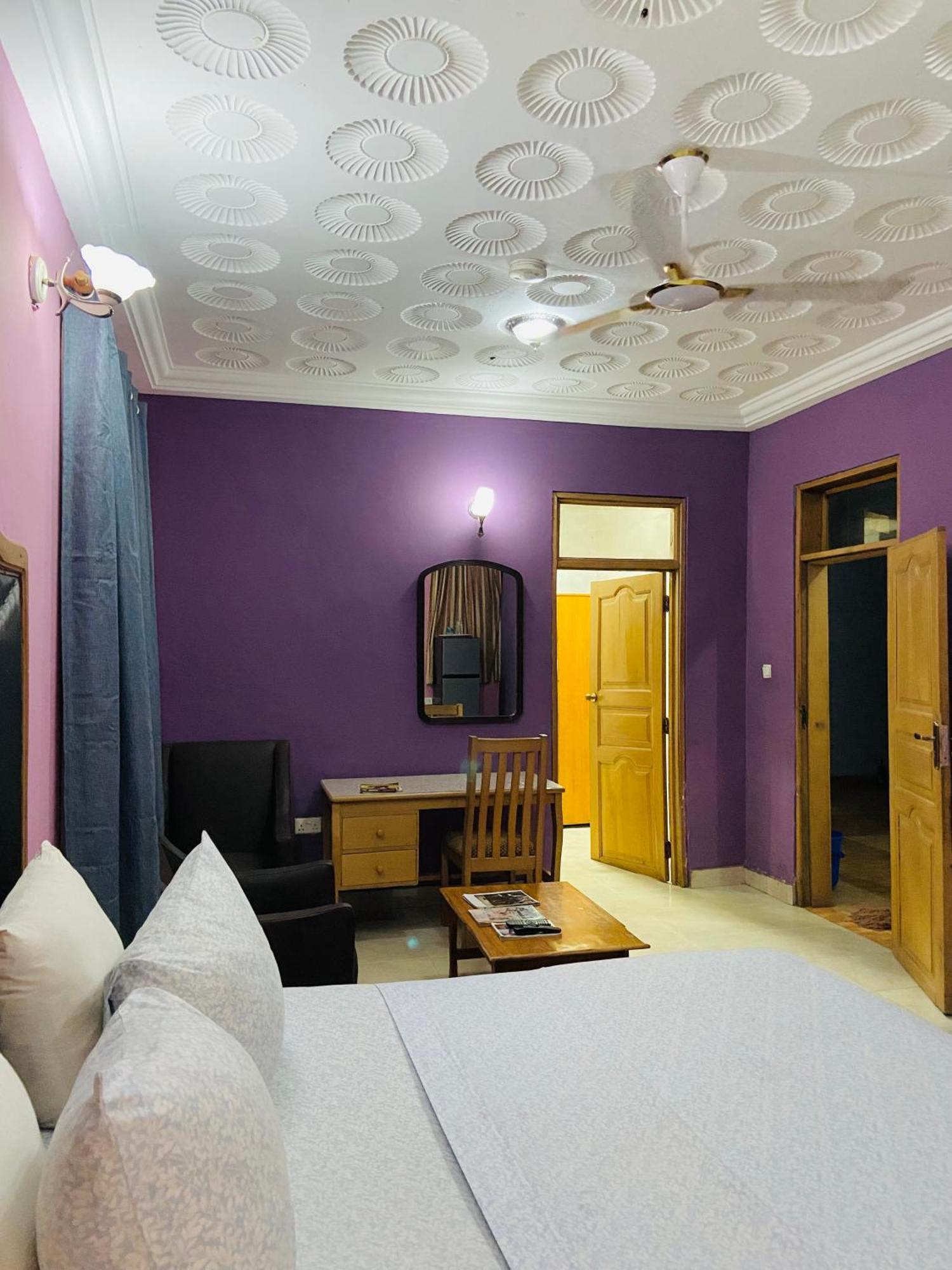 Heaven Gate Hotel Аккра Екстер'єр фото