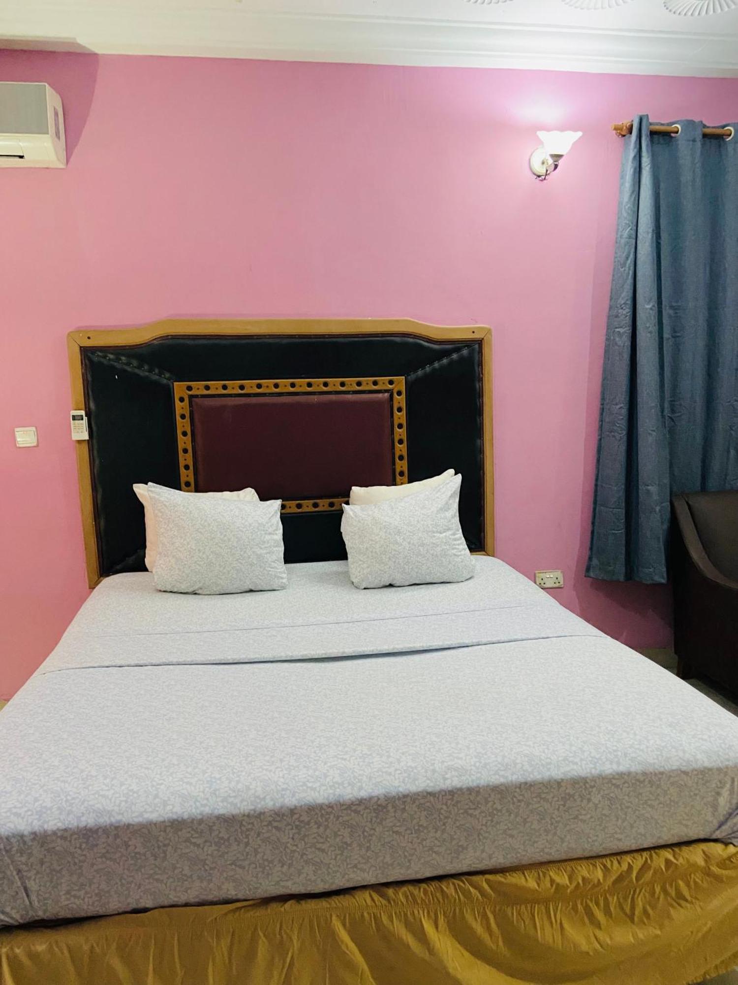 Heaven Gate Hotel Аккра Екстер'єр фото